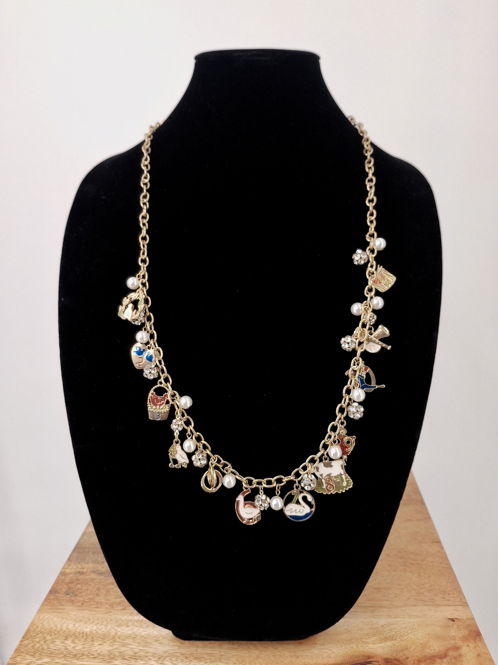 ✨Vintage 12 Days of Christmas Gold Charm Necklace Pearls 35”✨